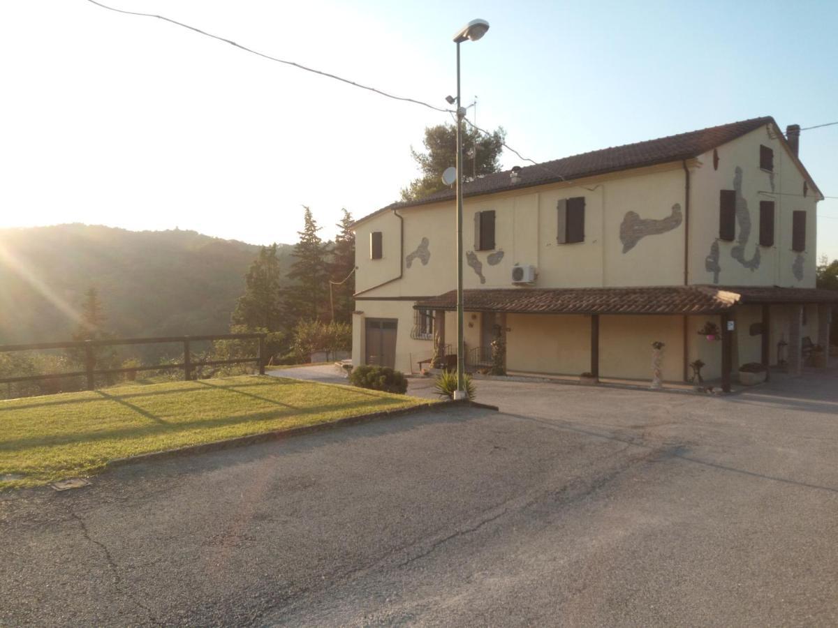 B&B Marcello & Francesca Урбино Екстериор снимка